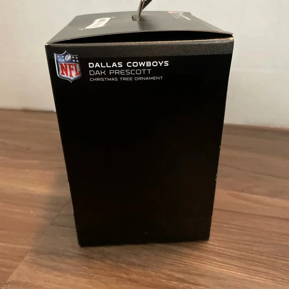 Hallmark NFL Dallas Cowboys Dak Prescott wobble ornament - Picture 4 of 6